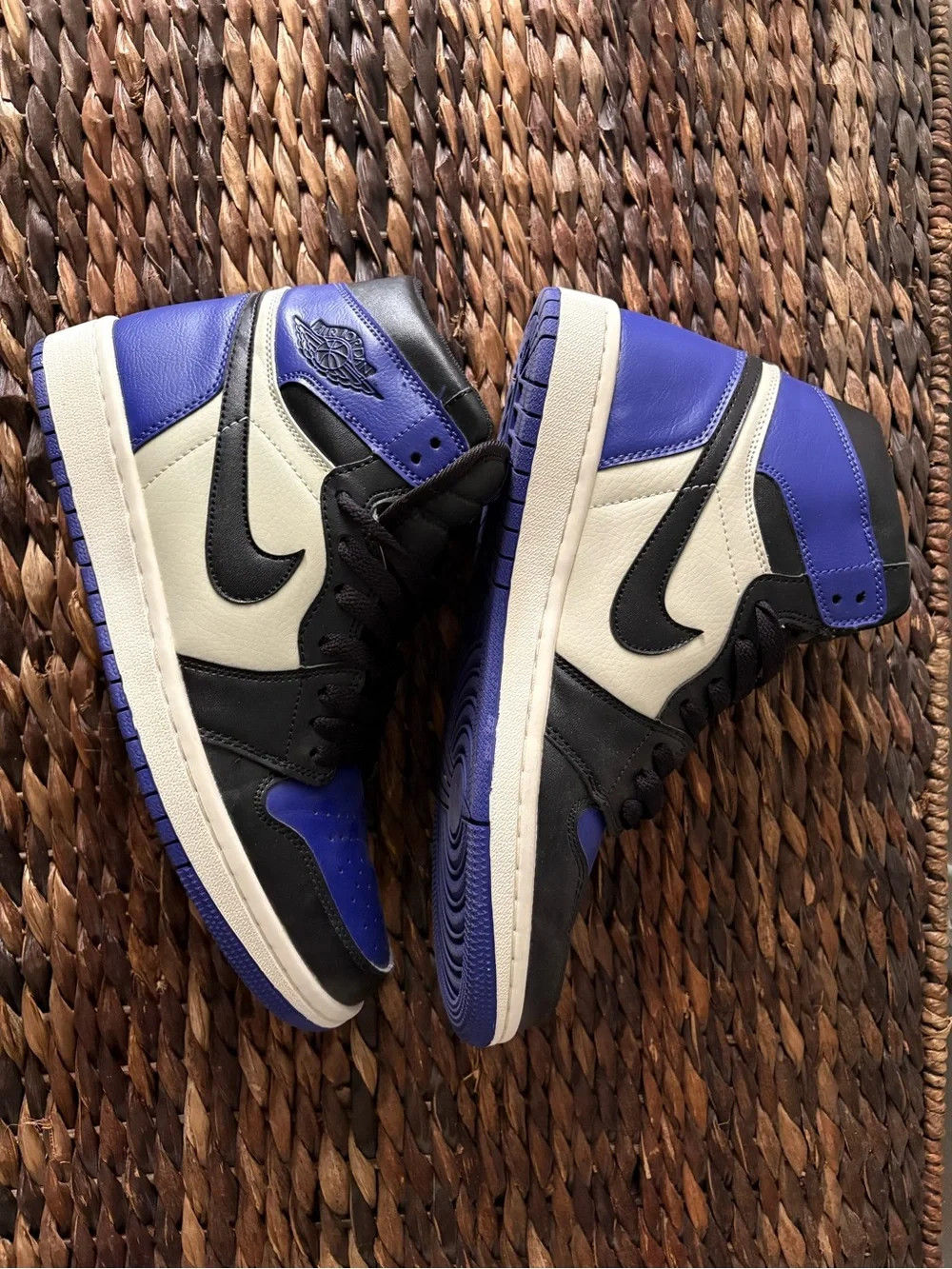 JORDAN 1 RETRO HIGH OG 'COURT PURPLE'